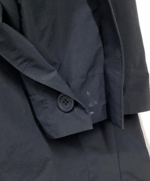 HOMME PLISSE ISSEY MIYAKE（オム プリッセ イッセイ ミヤケ）HOMME PLISSE ISSEY MIYAKE (オムプリッセ イッセイ ミヤケ) WING COAT ネイビー サイズ:2の古着・服飾アイテム