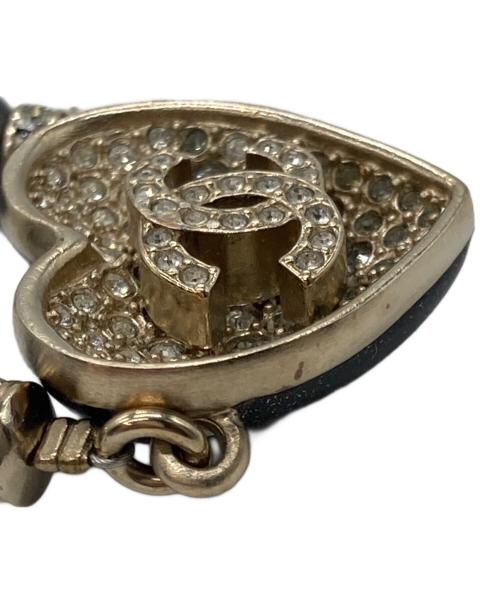 CHANEL（シャネル）CHANEL (シャネル) ココハートブレスレット ゴールド×ブラックの古着・服飾アイテム