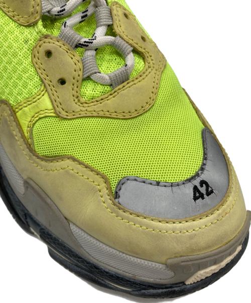 BALENCIAGA（バレンシアガ）BALENCIAGA (バレンシアガ) Triple S グレー×イエロー サイズ:EUR 42の古着・服飾アイテム