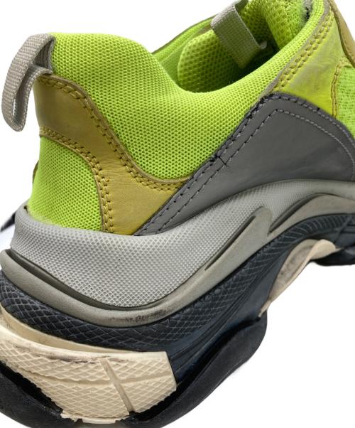 BALENCIAGA（バレンシアガ）BALENCIAGA (バレンシアガ) Triple S グレー×イエロー サイズ:EUR 42の古着・服飾アイテム