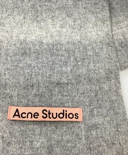 Acne studios（アクネ ストゥディオス）ACNE STUDIOS (アクネ ストゥディオス) フリンジウールスカーフ グレーの古着・服飾アイテム