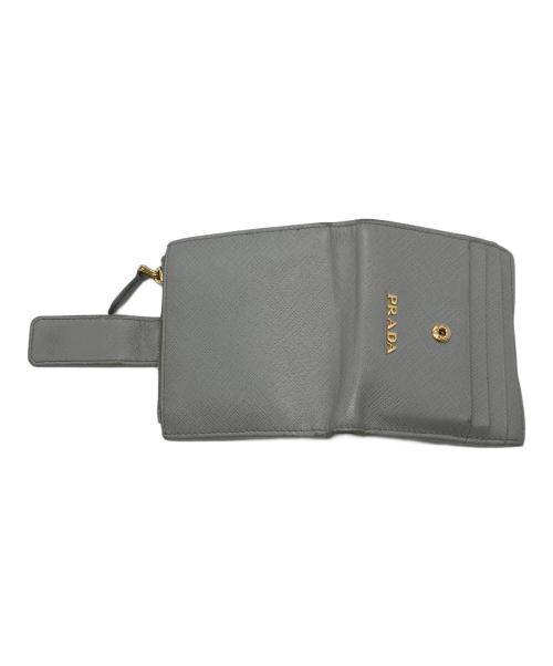 PRADA（プラダ）PRADA (プラダ) 2つ折り財布 スカイブルーの古着・服飾アイテム