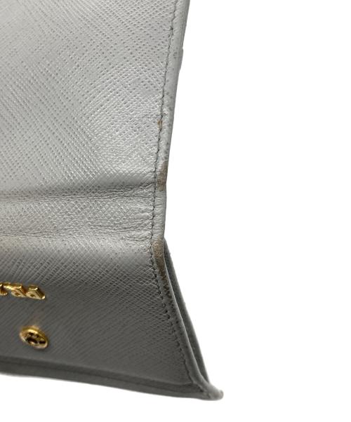 PRADA（プラダ）PRADA (プラダ) 2つ折り財布 スカイブルーの古着・服飾アイテム