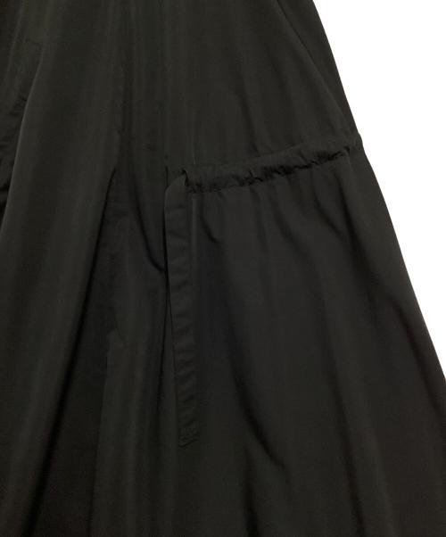UN3D.（アンスリード）UN3D. (アンスリード) アシメギャザーボリュームスカート ブラック サイズ:38の古着・服飾アイテム