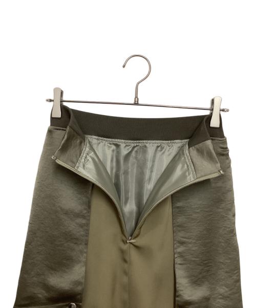 UN3D.（アンスリード）UN3D. (アンスリード) サテンコンビスカート オリーブ サイズ:38の古着・服飾アイテム