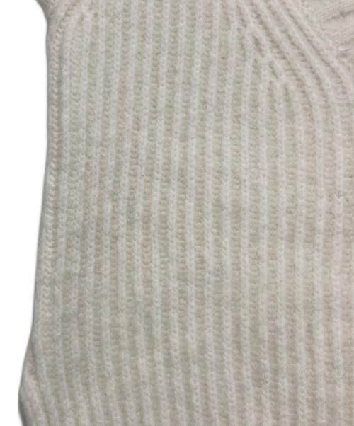 DRAWER（ドゥロワー）DRAWER (ドゥロワー) FALL1 3Gウールナイロンあぜ編み Vネックベスト ホワイト サイズ:freeの古着・服飾アイテム