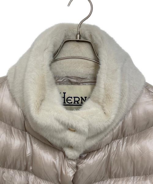 HERNO（ヘルノ）HERNO (ヘルノ) NYLON ULTRALIGHT COAT WITH FAUX FUR ベージュ サイズ:42の古着・服飾アイテム