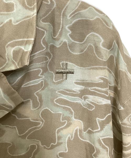 CONTROLLA+（コントローラープラス）CONTROLLA+ (コントローラープラス) 総柄シャツ ベージュ サイズ:4の古着・服飾アイテム