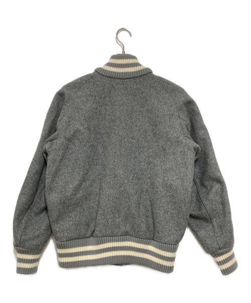 skookum（スクーカム）skookum (スクーカム) スタジャン グレー サイズ:Mの古着・服飾アイテム