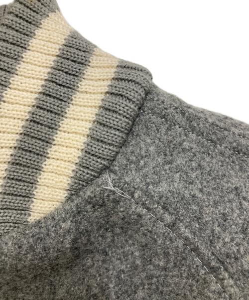 skookum（スクーカム）skookum (スクーカム) スタジャン グレー サイズ:Mの古着・服飾アイテム