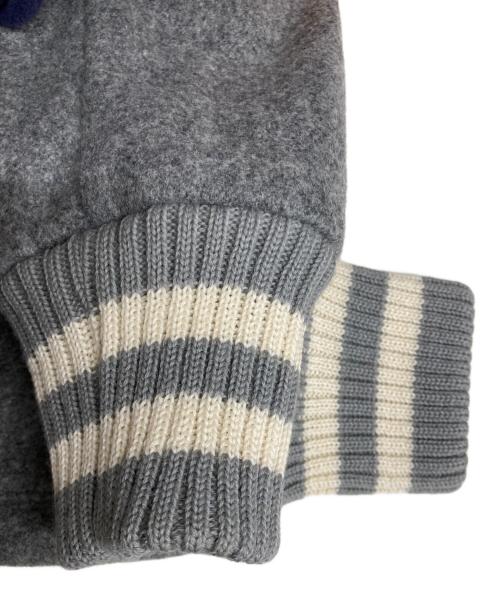 skookum（スクーカム）skookum (スクーカム) スタジャン グレー サイズ:Mの古着・服飾アイテム