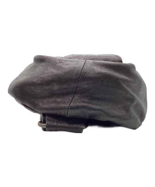 AKM（エーケーエム）AKM (エーケーエム) レザーボディーバッグ ブラックの古着・服飾アイテム