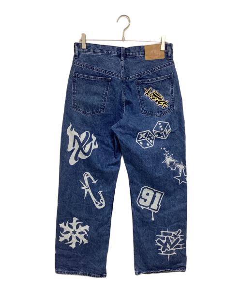 X-LARGE（エクストララージ）X-LARGE (エクストララージ) GRAFFITI DENIM PANTS インディゴ サイズ:32の古着・服飾アイテム