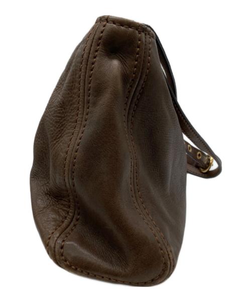 MIU MIU（ミュウミュウ）MIU MIU (ミュウミュウ) オールドレザーショルダーバッグ ブラウンの古着・服飾アイテム