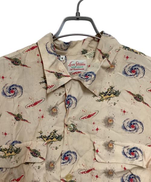 LEVI'S VINTAGE CLOTHING（リーバイス ビンテージ クロージング）LEVI'S VINTAGE CLOTHING (リーバイス ビンテージ クロージング) 40s復刻アロハシャツ ベージュ サイズ:Mの古着・服飾アイテム