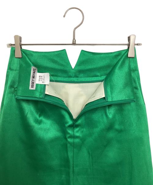 ISSEY MIYAKE（イッセイミヤケ）ISSEY MIYAKE (イッセイミヤケ) サテンスカート グリーン サイズ:2の古着・服飾アイテム
