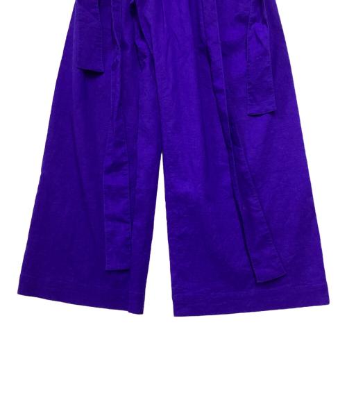 ISSEY MIYAKE（イッセイミヤケ）ISSEY MIYAKE (イッセイミヤケ) ハイウエストパンツ ブルー サイズ:2の古着・服飾アイテム