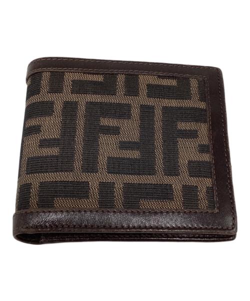 FENDI（フェンディ）FENDI (フェンディ) ズッカ柄二つ折り財布 ブラウンの古着・服飾アイテム