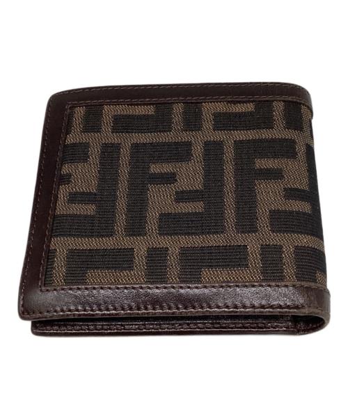 FENDI（フェンディ）FENDI (フェンディ) ズッカ柄二つ折り財布 ブラウンの古着・服飾アイテム