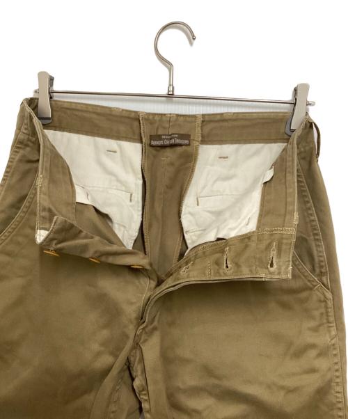 WORKERS OFFICER TROUSERS（ワーカーズオフィサートラウザー）WORKERS OFFICER TROUSERS (ワーカーズオフィサートラウザー) チノパン ベージュ サイズ:32の古着・服飾アイテム