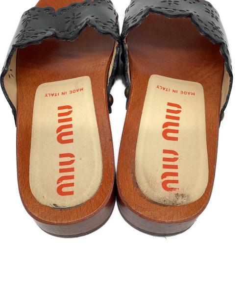 MIU MIU（ミュウミュウ）MIU MIU (ミュウミュウ) ウッドソールサンダル ブラック サイズ:34の古着・服飾アイテム