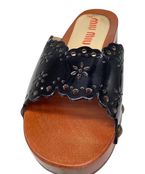 MIU MIU（ミュウミュウ）MIU MIU (ミュウミュウ) ウッドソールサンダル ブラック サイズ:34の古着・服飾アイテム