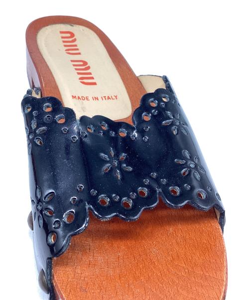 MIU MIU（ミュウミュウ）MIU MIU (ミュウミュウ) ウッドソールサンダル ブラック サイズ:34の古着・服飾アイテム