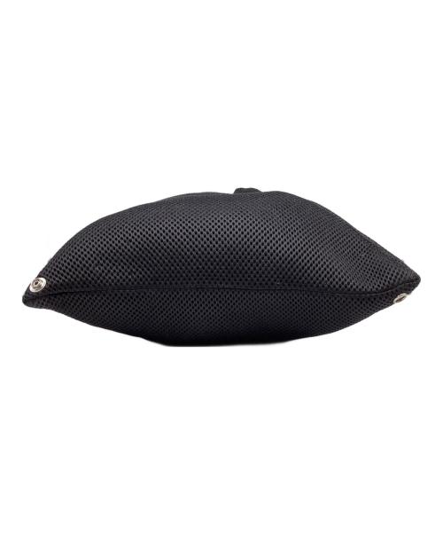 MM6 Maison Margiela（エムエムシックスメゾンマルジェラ）MM6 Maison Margiela (エムエムシックスメゾンマルジェラ) メッシュトライアングルチェーンショルダーバッグ ブラックの古着・服飾アイテム