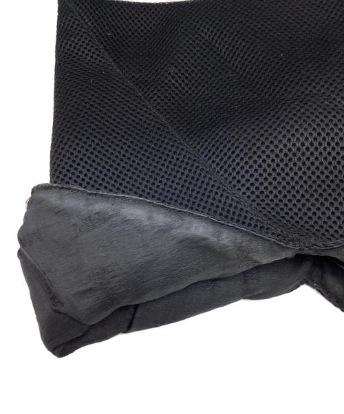 MM6 Maison Margiela（エムエムシックスメゾンマルジェラ）MM6 Maison Margiela (エムエムシックスメゾンマルジェラ) メッシュトライアングルチェーンショルダーバッグ ブラックの古着・服飾アイテム