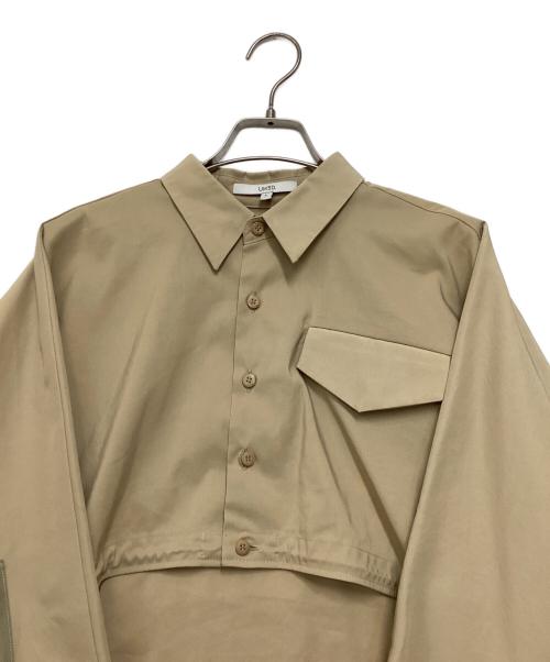 UN3D.（アンスリード）UN3D. (アンスリード) ショートギャザーシャツブルゾン ベージュ サイズ:FREEの古着・服飾アイテム