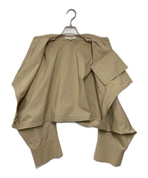 UN3D.（アンスリード）UN3D. (アンスリード) ショートギャザーシャツブルゾン ベージュ サイズ:FREEの古着・服飾アイテム