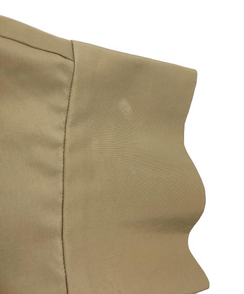 UN3D.（アンスリード）UN3D. (アンスリード) ショートギャザーシャツブルゾン ベージュ サイズ:FREEの古着・服飾アイテム