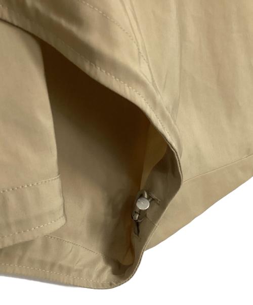 UN3D.（アンスリード）UN3D. (アンスリード) ショートギャザーシャツブルゾン ベージュ サイズ:FREEの古着・服飾アイテム