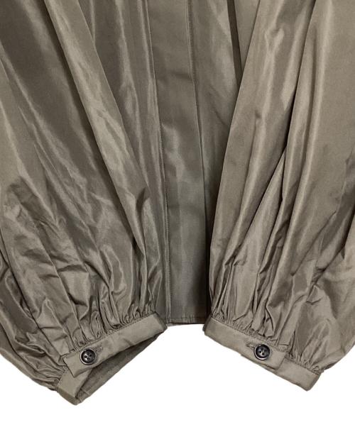 Whim Gazette（ウィムガゼット）Whim Gazette (ウィムガゼット) タフタボリュームブラウス グレー サイズ:FREEの古着・服飾アイテム