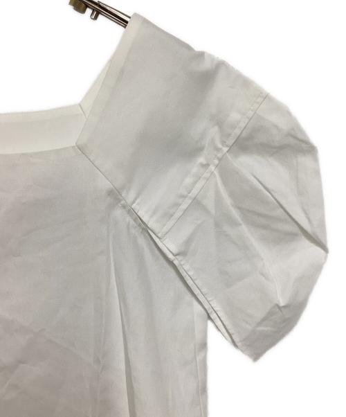 cygne（シーニュ）cygne (シーニュ) ボリュームショルダーブラウス ホワイトの古着・服飾アイテム