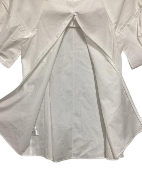 cygne（シーニュ）cygne (シーニュ) ボリュームショルダーブラウス ホワイトの古着・服飾アイテム