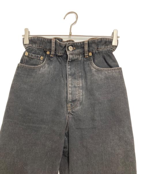 MIU MIU（ミュウミュウ）MIU MIU (ミュウミュウ) ウエストギャザーテーパードデニム ブラック サイズ:25の古着・服飾アイテム