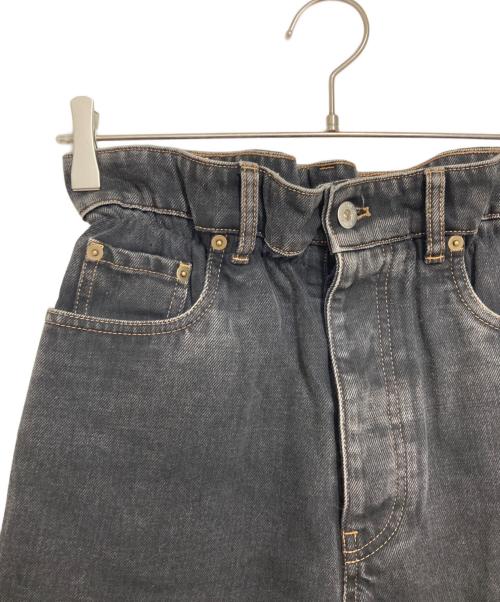 MIU MIU（ミュウミュウ）MIU MIU (ミュウミュウ) ウエストギャザーテーパードデニム ブラック サイズ:25の古着・服飾アイテム