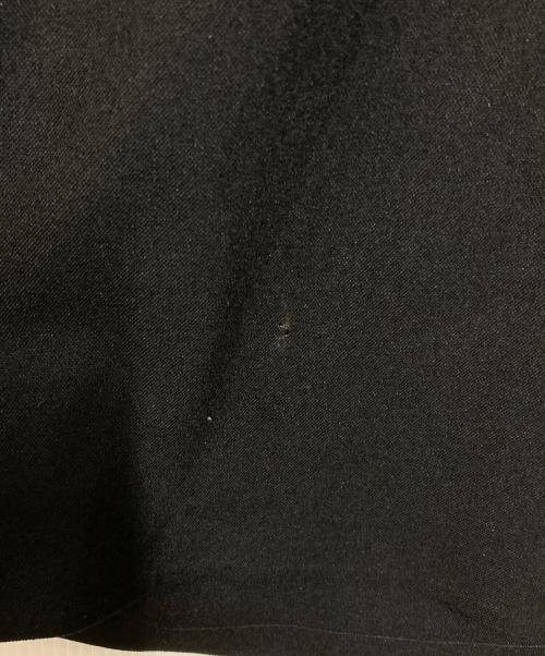 WHITE MOUNTAINEERING（ホワイトマウンテ二アニング）WHITE MOUNTAINEERING (ホワイトマウンテ二アニング) BLACK LAYER KNOWLEDG バンドカラーシャツ ブラック サイズ:2の古着・服飾アイテム