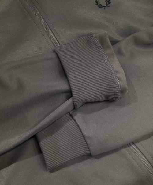 FRED PERRY（フレッドペリー）FRED PERRY (フレッドペリー) トラックジャケット グレー サイズ:Mの古着・服飾アイテム