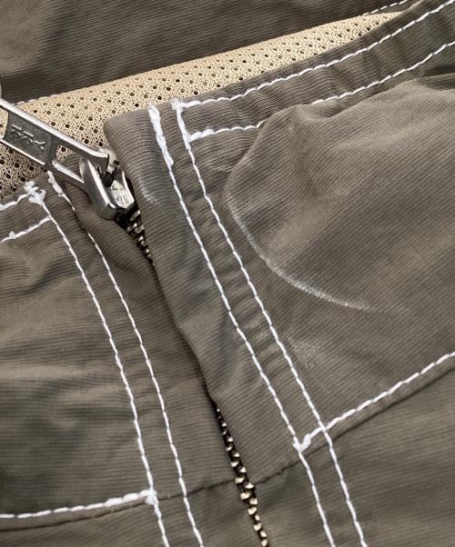 TIGHTBOOTH PRODUCTION（タイトブースプロダクション）TIGHTBOOTH PRODUCTION (タイトブースプロダクション) CHAOS FISHING CLUB (カオスフィッシングクラブ) アノラックプルオーバー オリーブ サイズ:Mの古着・服飾アイテム