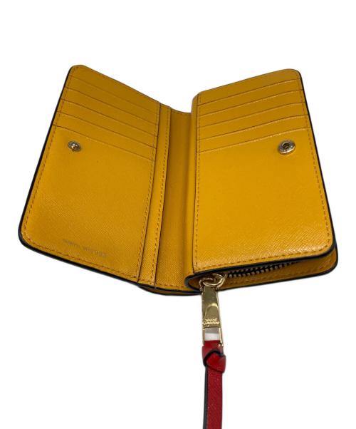 MARC JACOBS（マークジェイコブス）MARC JACOBS (マークジェイコブス) ザ スナップショット コンパクト ウォレット イエロー×ベージュ サイズ:不明の古着・服飾アイテム
