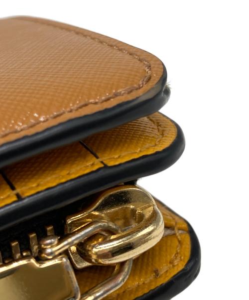 MARC JACOBS（マークジェイコブス）MARC JACOBS (マークジェイコブス) ザ スナップショット コンパクト ウォレット イエロー×ベージュ サイズ:不明の古着・服飾アイテム