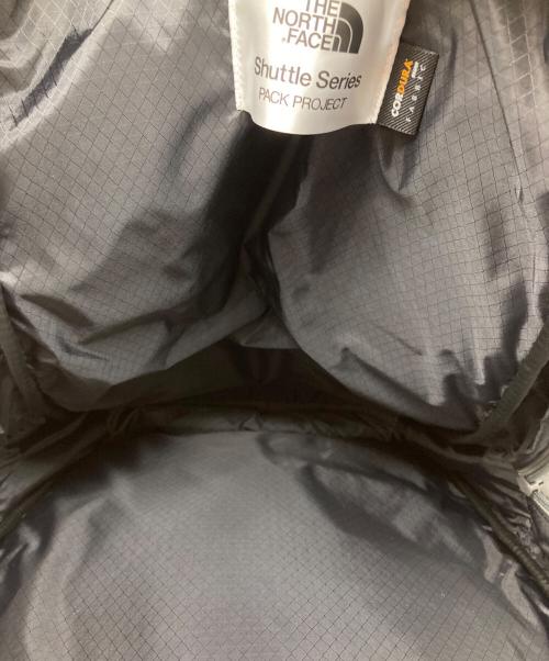 THE NORTH FACE（ザ ノース フェイス）THE NORTH FACE (ザ ノース フェイス) Shuttle Daypack グレー 未使用品の古着・服飾アイテム