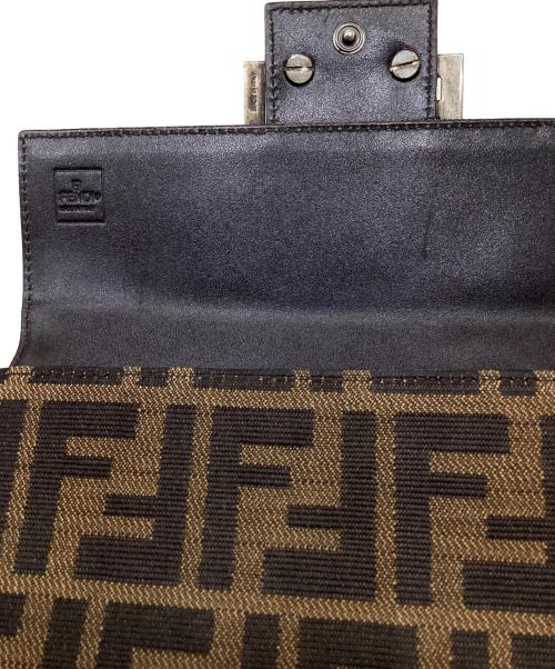 FENDI（フェンディ）FENDI (フェンディ) ズッカ柄長財布 ブラウンの古着・服飾アイテム