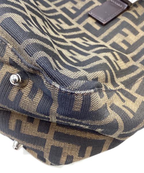 FENDI（フェンディ）FENDI (フェンディ) ズッカ柄ハンドバッグ ブラウンの古着・服飾アイテム