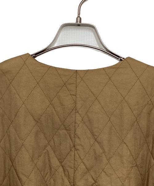 BEARDSLEY（ビアズリー）BEARDSLEY (ビアズリー) バルーン袖キルトコート ブラウン サイズ: Freeの古着・服飾アイテム