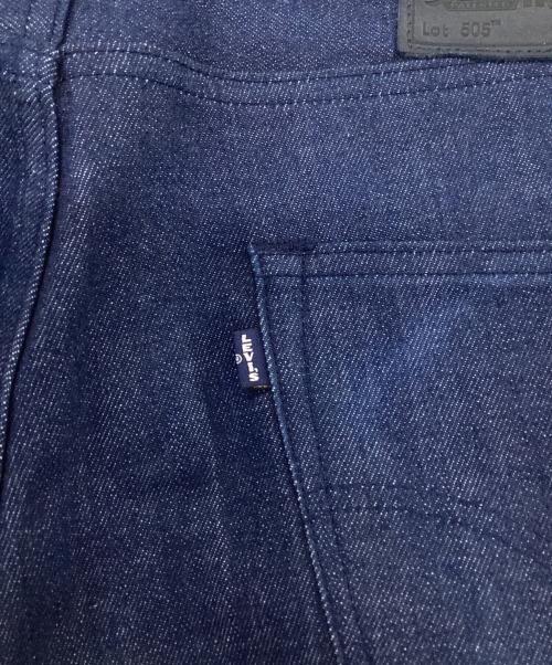 LEVI'S（リーバイス）LEVI'S (リーバイス) 505 ジーンズ レギュラーフィット ダークインディゴ サイズ:32の古着・服飾アイテム