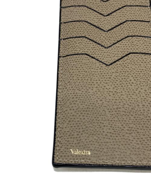 Valextra（ヴァレクストラ）Valextra (ヴァレクストラ) 長財布 グレージュの古着・服飾アイテム