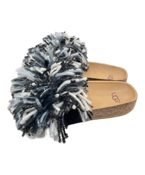 UGG（アグ）UGG (アグ) Cindi サンダル グレー×ブラック サイズ:23の古着・服飾アイテム